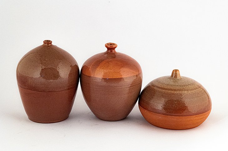 Making Different Colours and Textures by Using Single Glaze